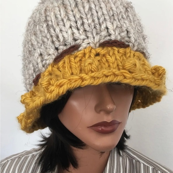 Hand Knits 2 Love Brim Hat Beanie Cap Bubbles Fringe Designer Semi Chunky Cozy